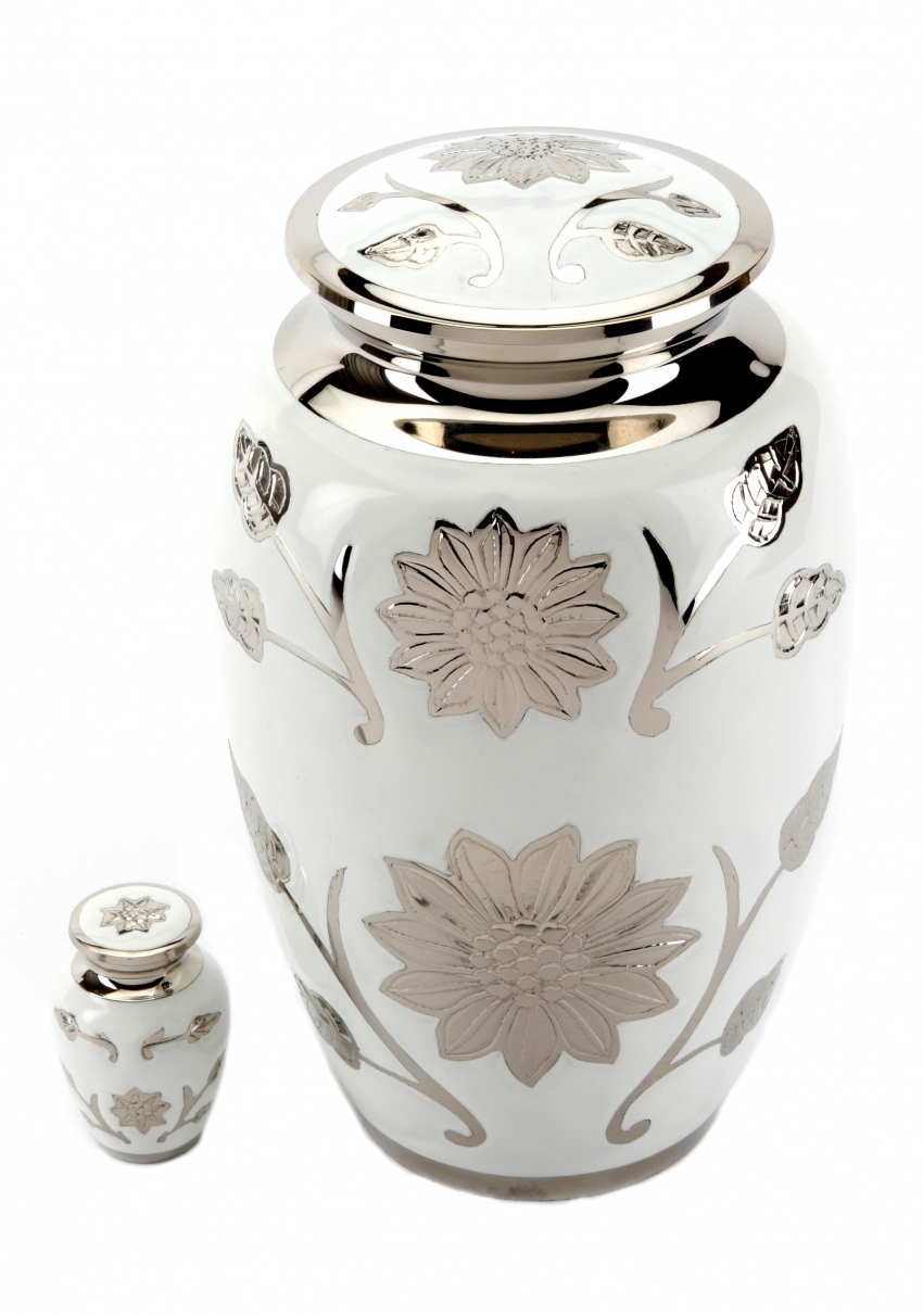 BRAMPTON WHITE CREMATION ASHES URN with keepsake
