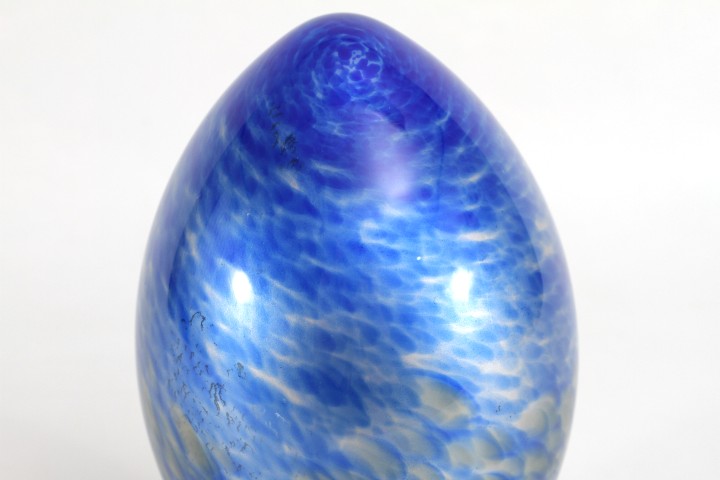Blue | Urn Detail
