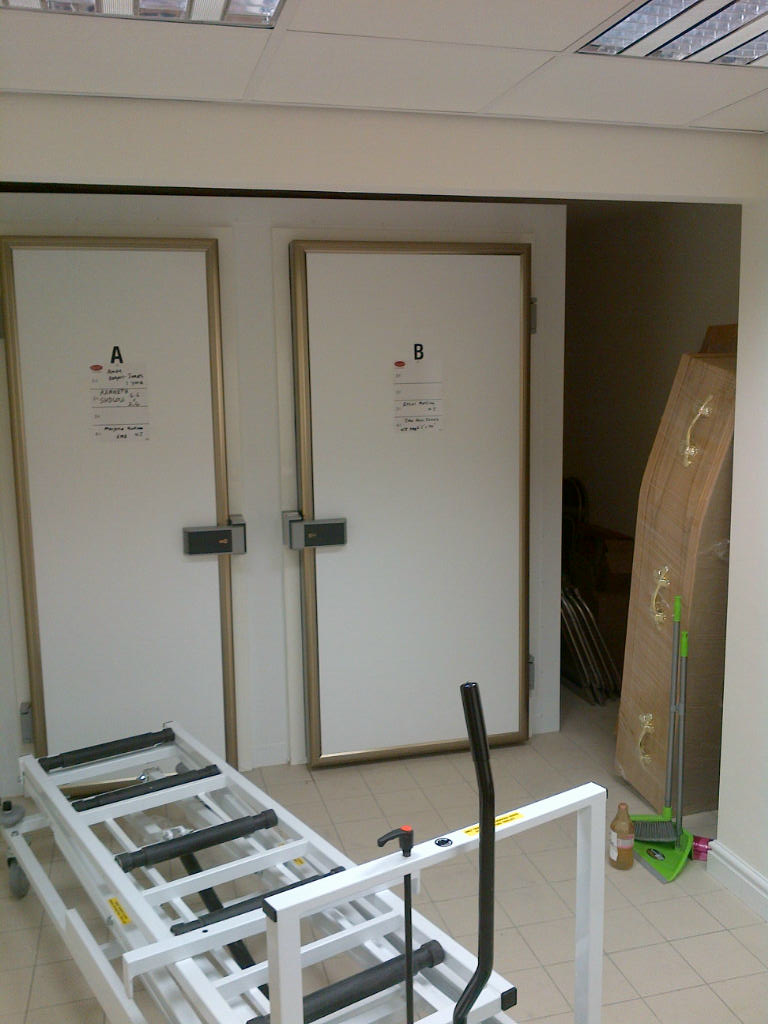 Multiple door mortuary fridge cabinet -2555