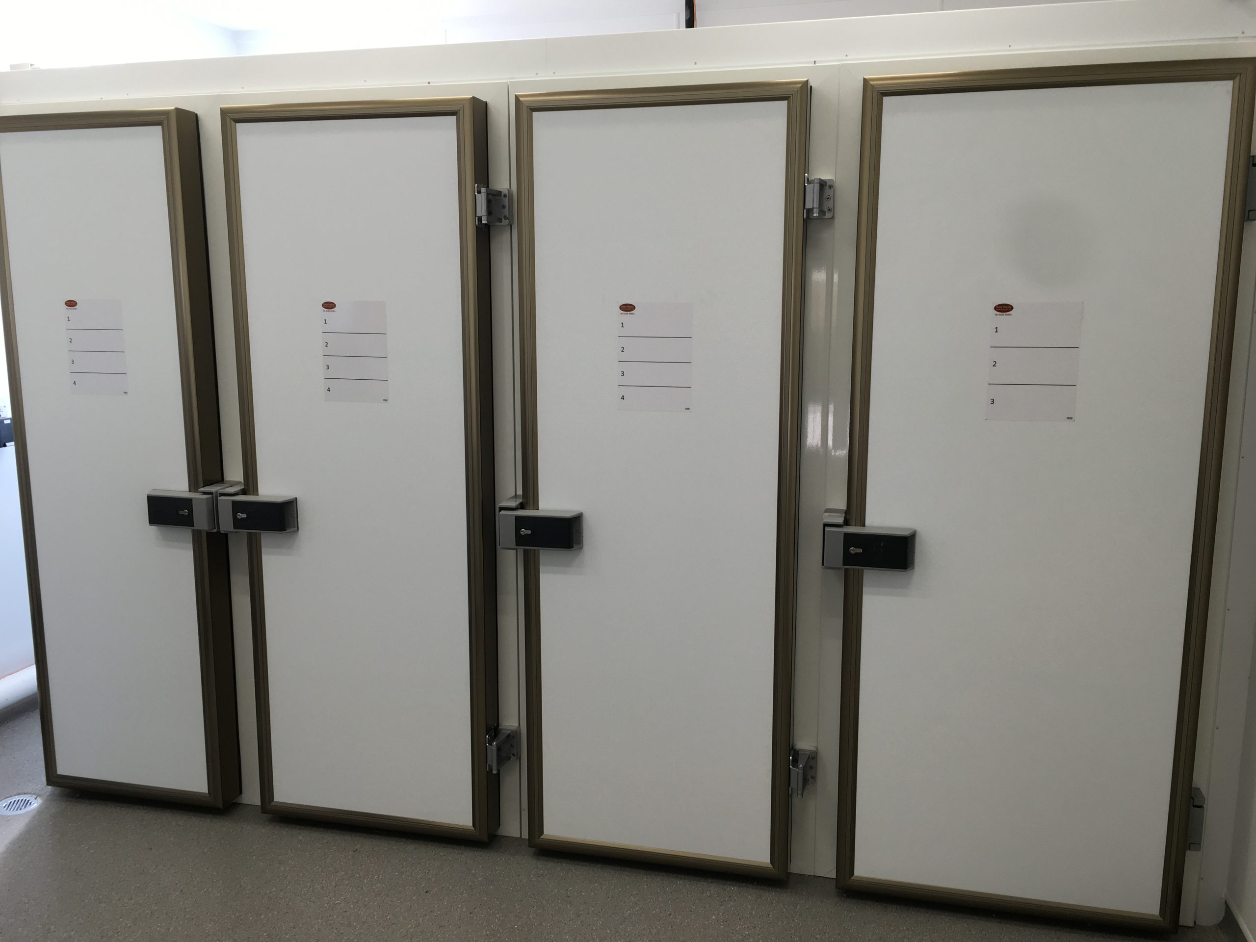 Multiple door mortuary fridge cabinet -2554